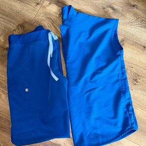 Men’s medium FIGS scrub set